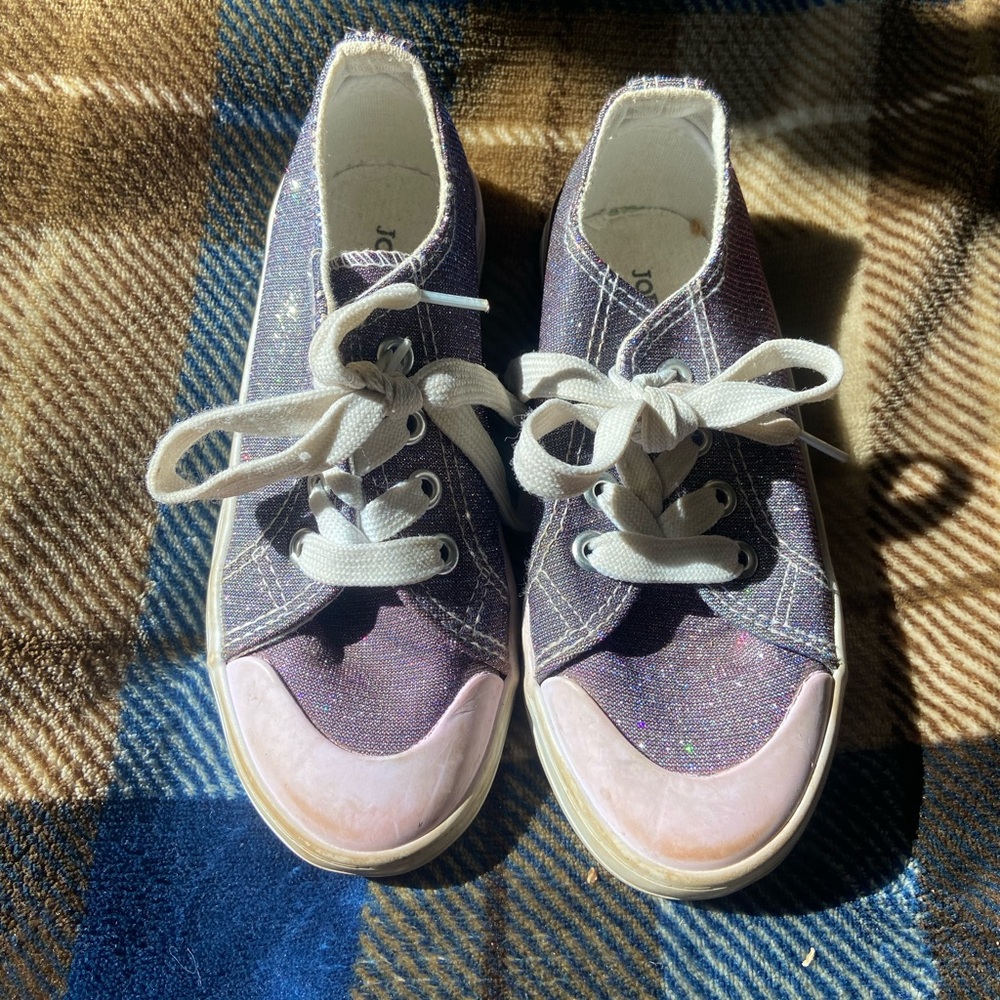 Sparkly tennis shoes